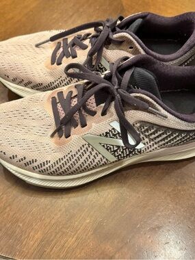 New Balance Women's 870 Running Shoes Size 40